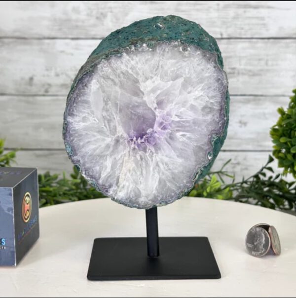 Amethyst kristal slice op standaard